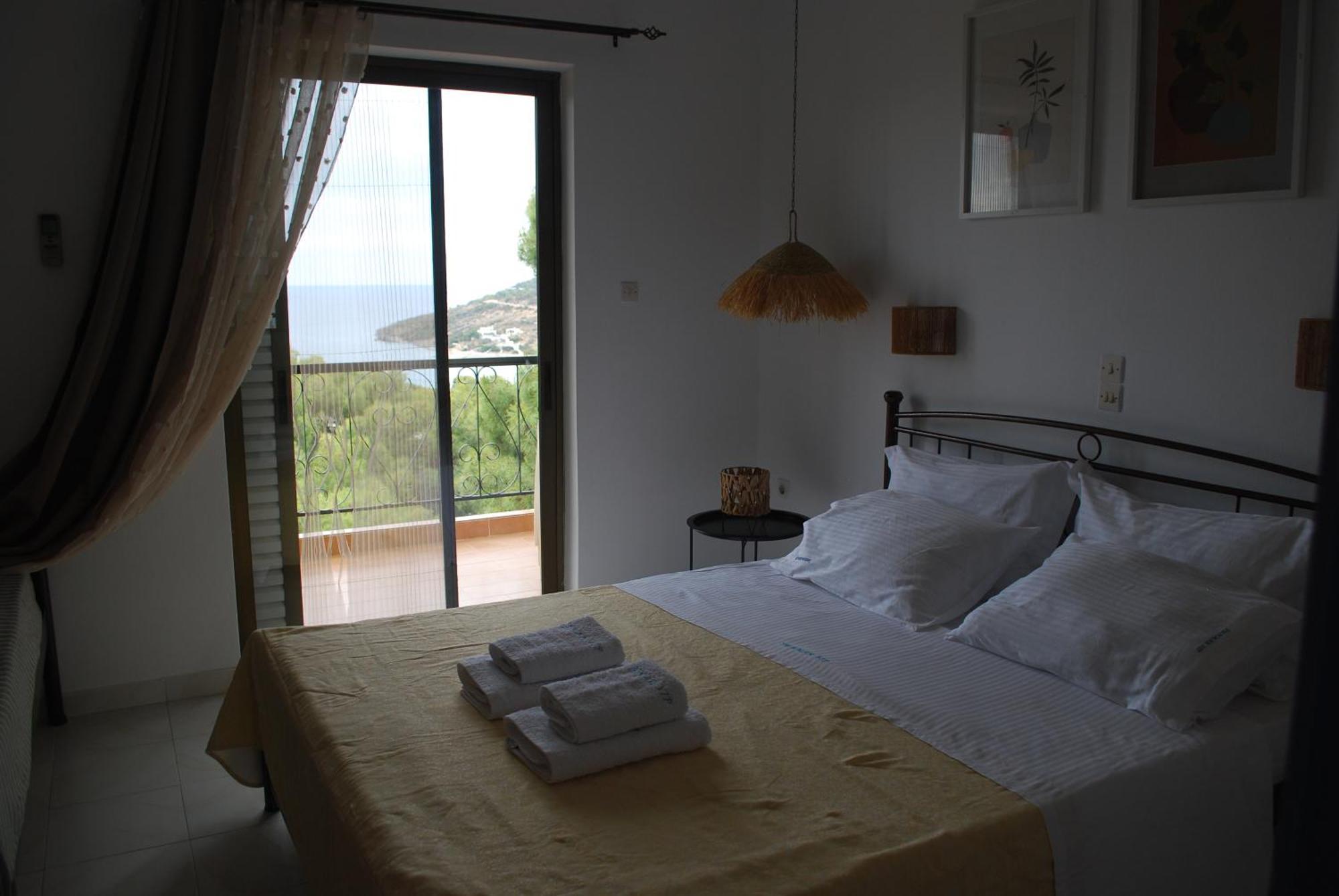 Sunset Rooms Agia Marina  외부 사진