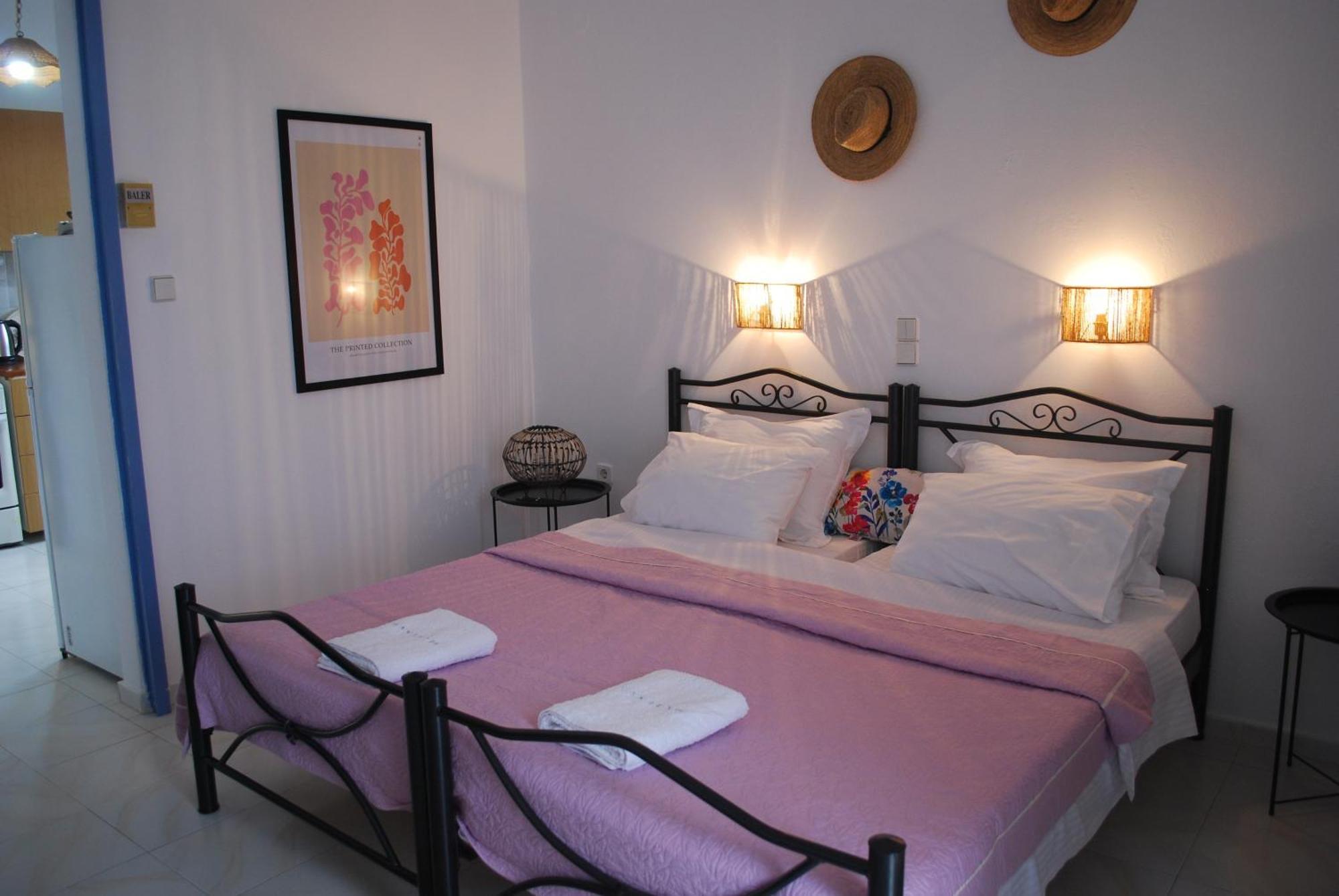 Sunset Rooms Agia Marina  외부 사진
